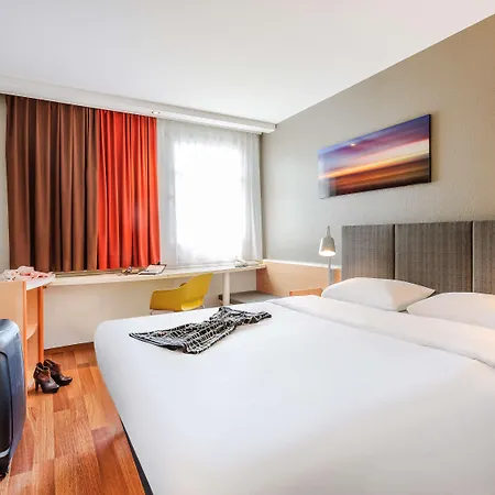 Ibis Frankfurt Messe West Hotel 3*