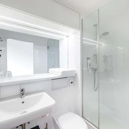 Ibis Frankfurt Messe West Otel