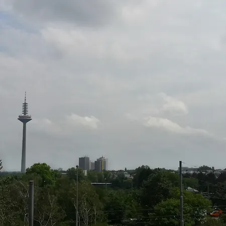 Otel Ibis Frankfurt Messe West 3*
