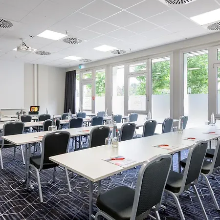 Ibis Frankfurt Messe West Otel 3*