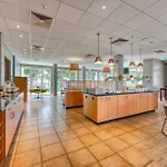 Hotel Ibis Frankfurt Messe West 3*