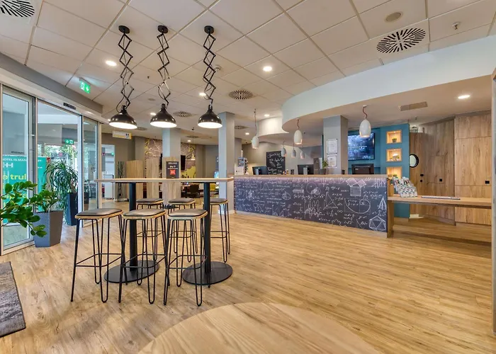 Hotel Ibis Frankfurt Messe West 3*