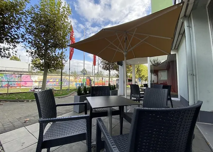 מלון Ibis Frankfurt Messe West