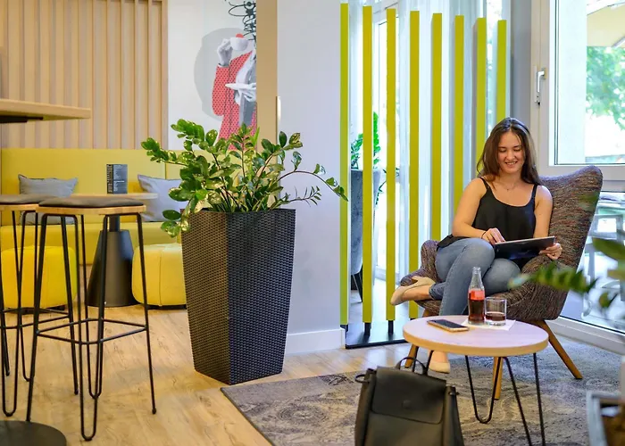 מלון Ibis Frankfurt Messe West 3*